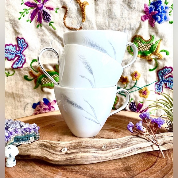 Vintage Johann Haviland Porcelain Tea Cups Bavaria Germany Wheat Pattern - 3 Set - Picture 4 of 11